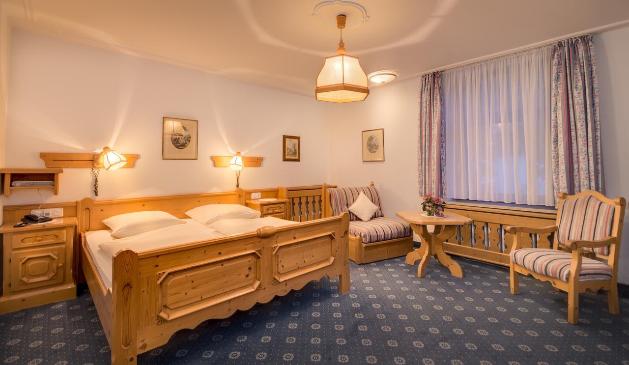 Hotel Gasthof Zur Post Unterfoehring Exterior photo